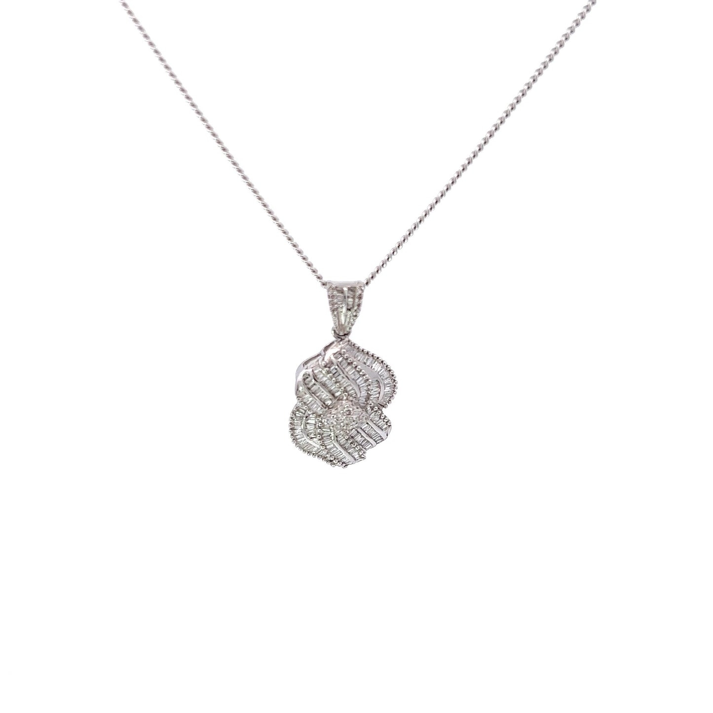 Pendant w/ 17 Diamonds & Baguettes