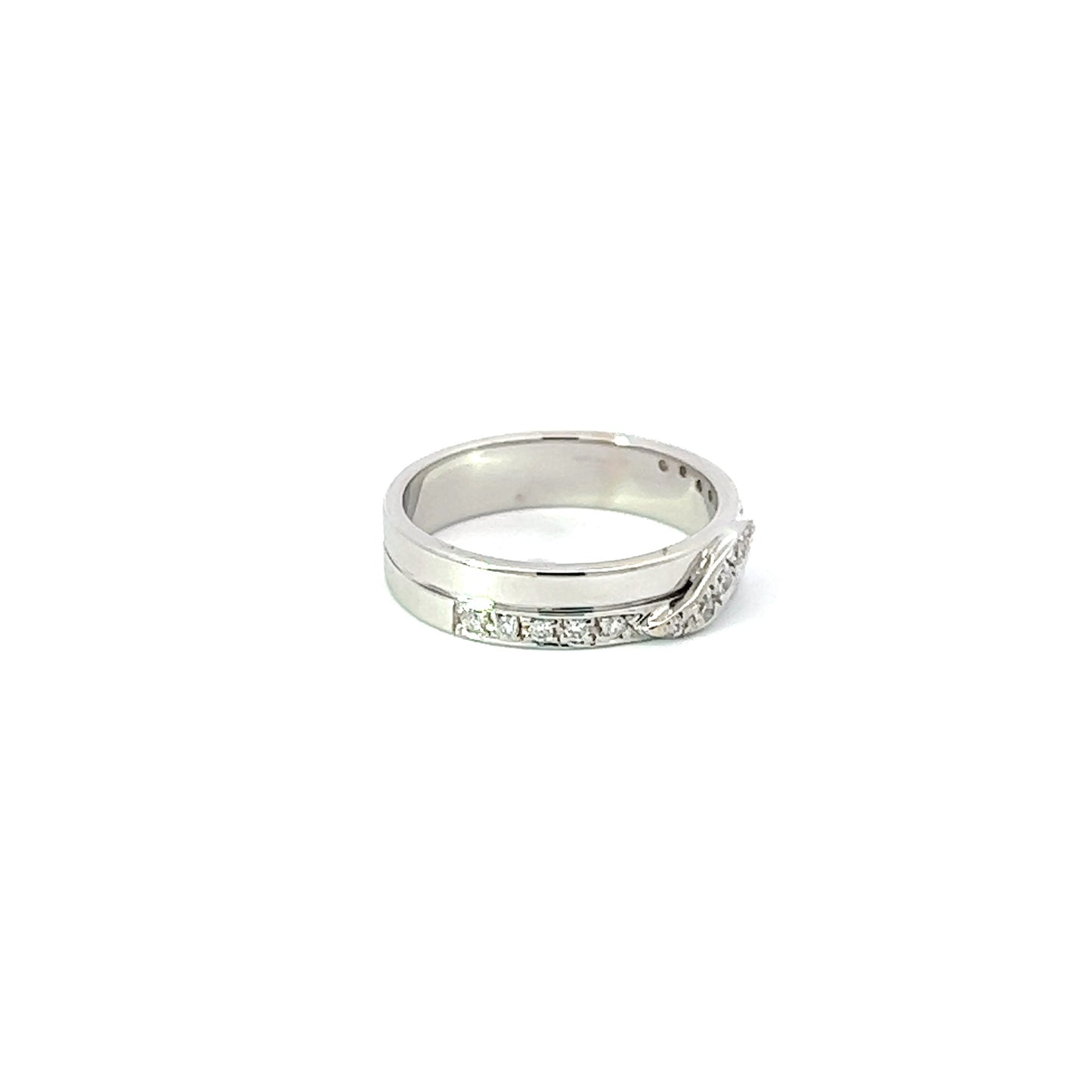 Lady's Ring Band w/ 15 Diamonds (.15)