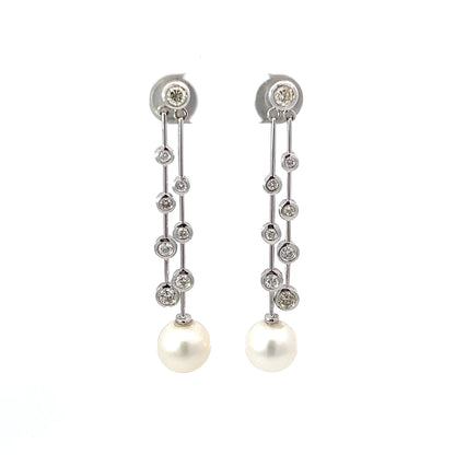Earrings w/ South Sea Pearl & 16 Diamonds