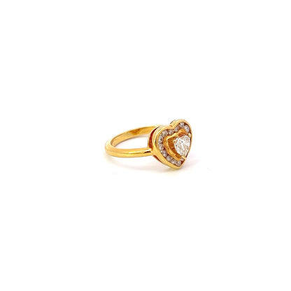 Ring w/ Heart-shaped Diamond & 15 Diamonds