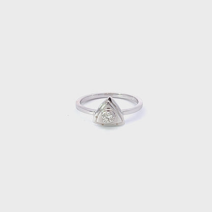 Lady's Ring w/ Diamond 18K White Gold